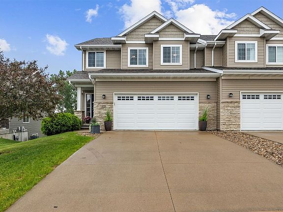 3rd image of 1225 Daisy Cir