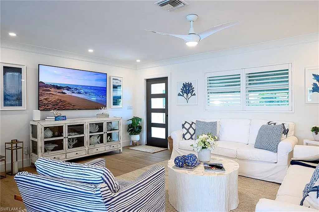 3 bed, 2.0 bath, 2014 sqft, $22,000 — Photo 3