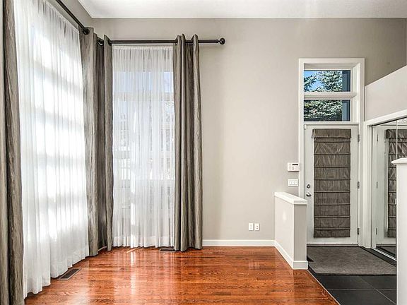 4th image of 158 Aspen Hills Way SW