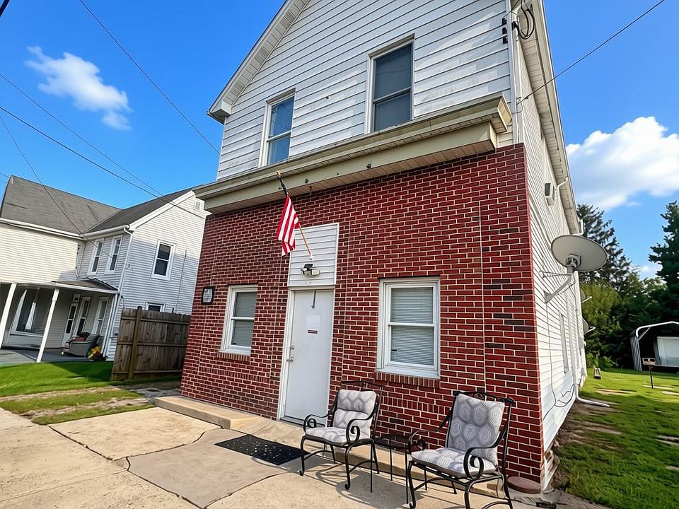1st image of 22033 Main St
