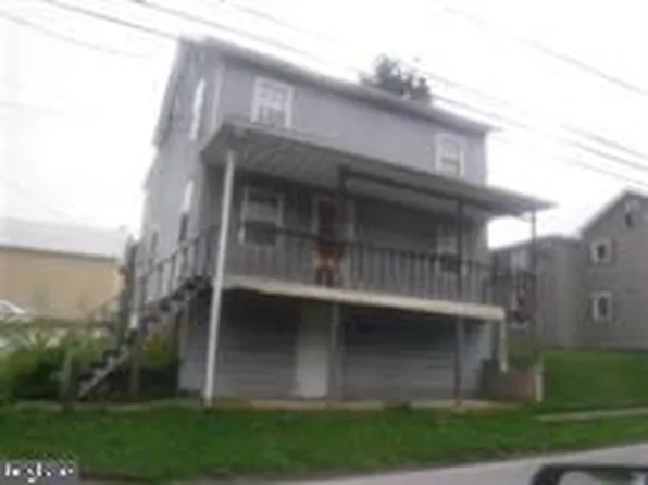 9 Maple St, Gettysburg, PA 17325