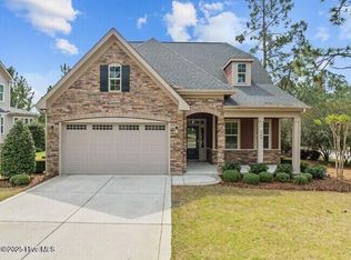 100 Old Club House Ln, Southern Pines, NC 28387