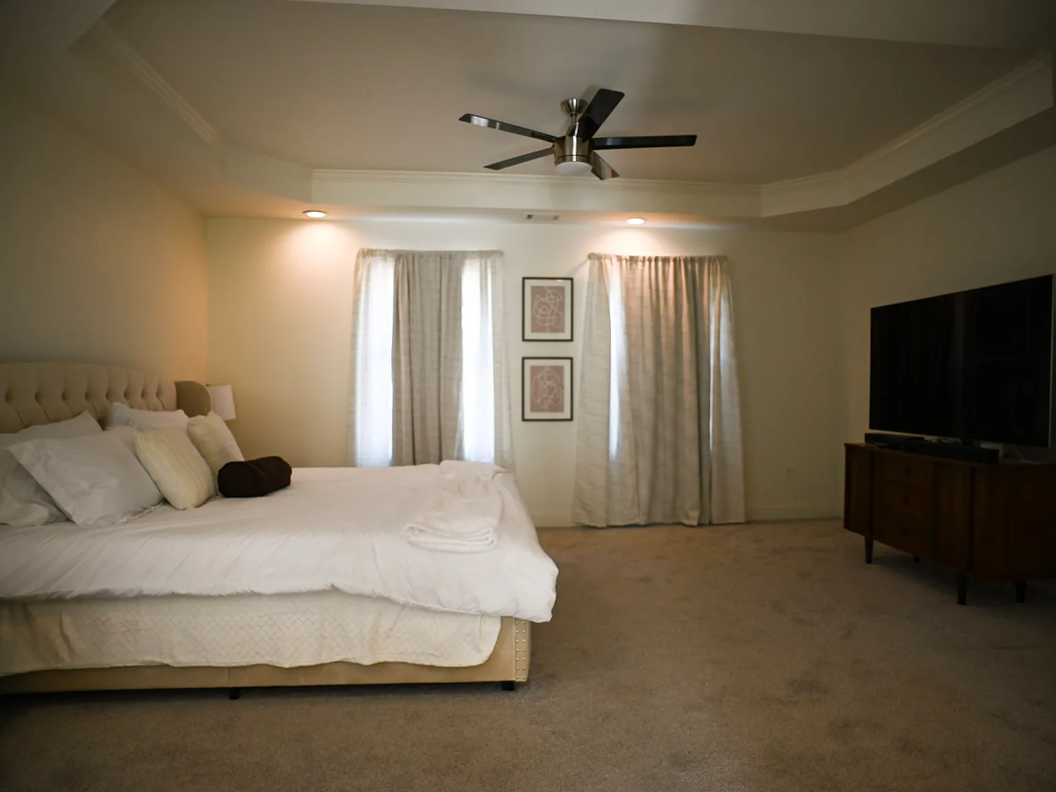 4 bed, 2448 sqft, $3,600 — Photo 4