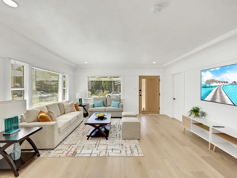 346 Molino Ave — Photo 18