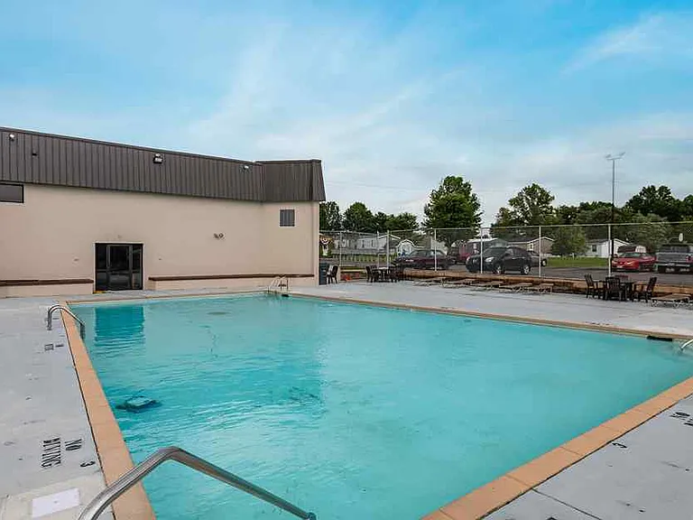 Greenbriar Estates — Photo 2