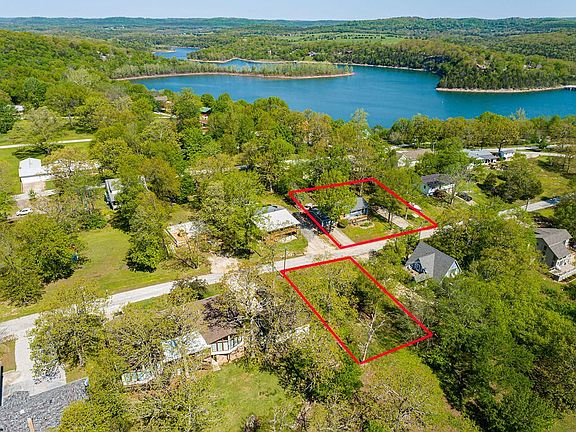 3rd image of 27157 Walnut Dr