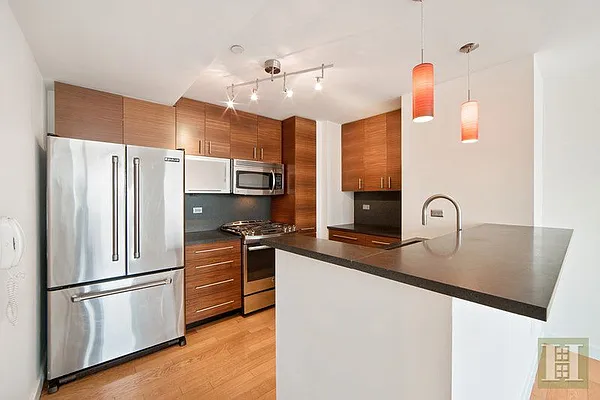 Rented by Halstead Real Estate | media 34