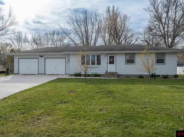 1707 Lee Blvd, North Mankato, MN 56003