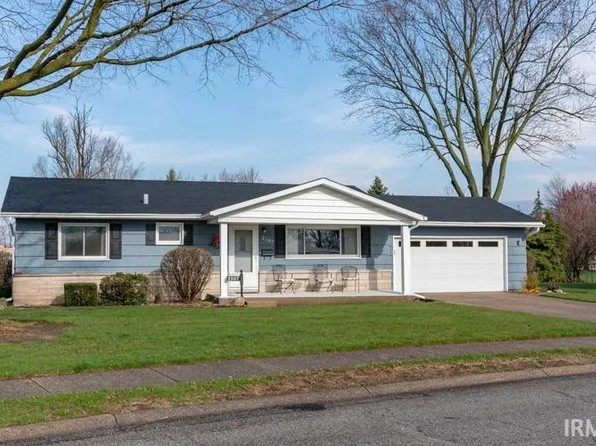 2507 Gordon Cir, South Bend, IN 46635