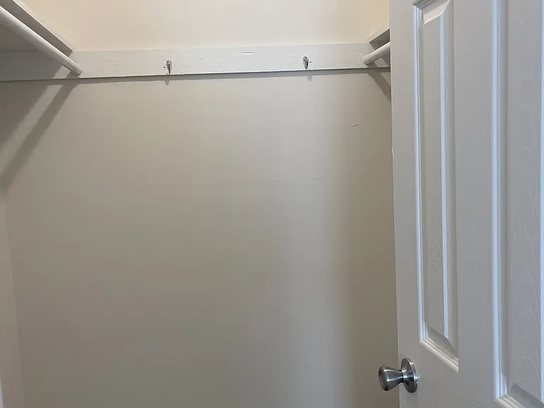 8400 Sky View Driveunit #102 — Photo 10