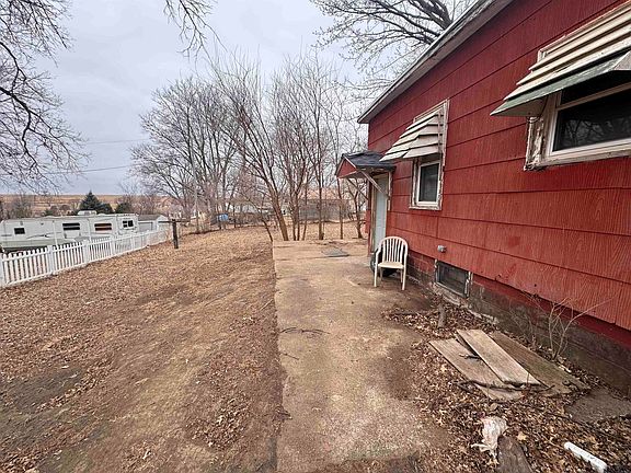 3rd image of 317 Main St