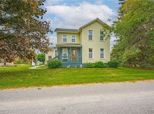 5028 Lower Mountain Rd, Lockport, NY 14094