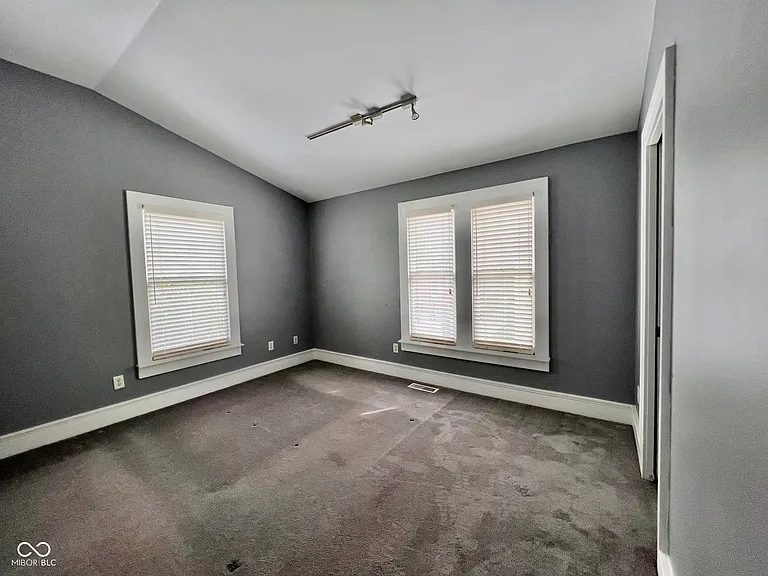 1347A N Park Ave — Photo 21