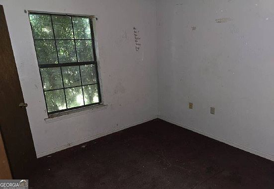 5th image of 1705 Spooner Rd