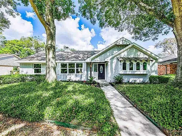 6022 McKnight St, Houston, TX 77035