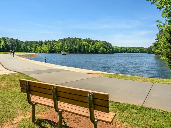 1220 University Ct APT 203, Raleigh, NC 27606