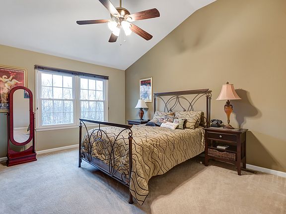 4th image of 28 Meeker Ct #C0046-46