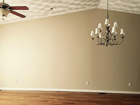 4th image of 1285 Hartford Ave Unit 30
