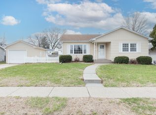 1543 Northlawn Rd, Davenport, IA 52804