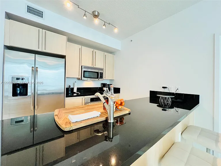 79 SW 12th St #1510 — Photo 19