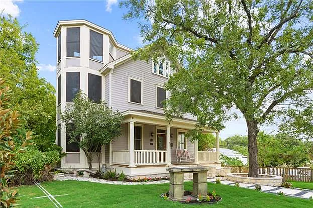 1153 San Bernard St — Photo 26