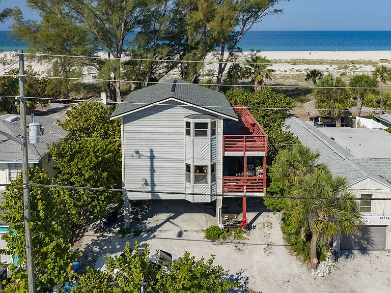 10220 Gulf Blvd #1 — Photo 25