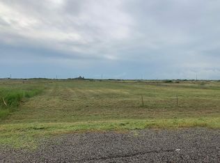 142 Sunrise Dr, Rockport, TX 78382