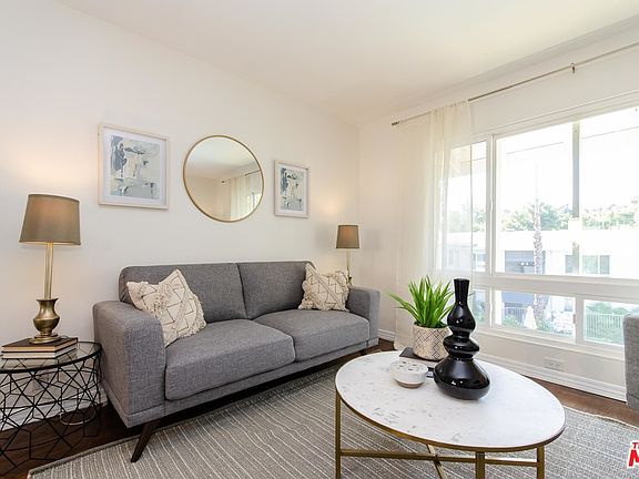 3rd image of 6400 Primrose Ave APT 18