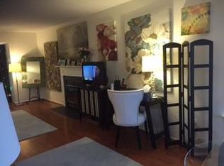 45 Chelsea Ct, Franklin Park, NJ 08823