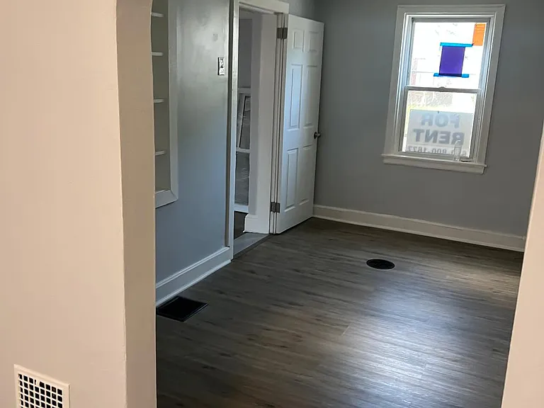 1133 Pine Ln — Photo 10