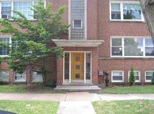 3355 W Hollywood Ave, Chicago, IL 60659