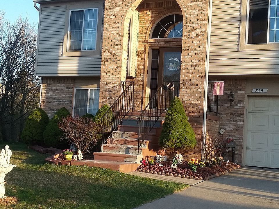 1st image of 815 Wildwood Ln #40