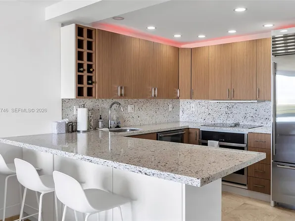 465 Ocean Dr APT 824, Miami Beach, FL 33139