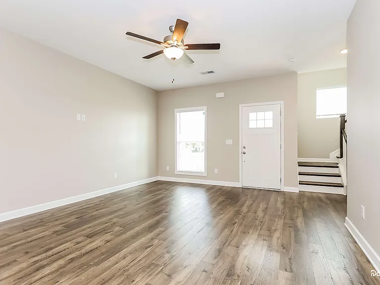 2725 Eldin Creek Dr — Photo 6