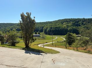 872 S Dogwood Dr, Berea, KY 40403