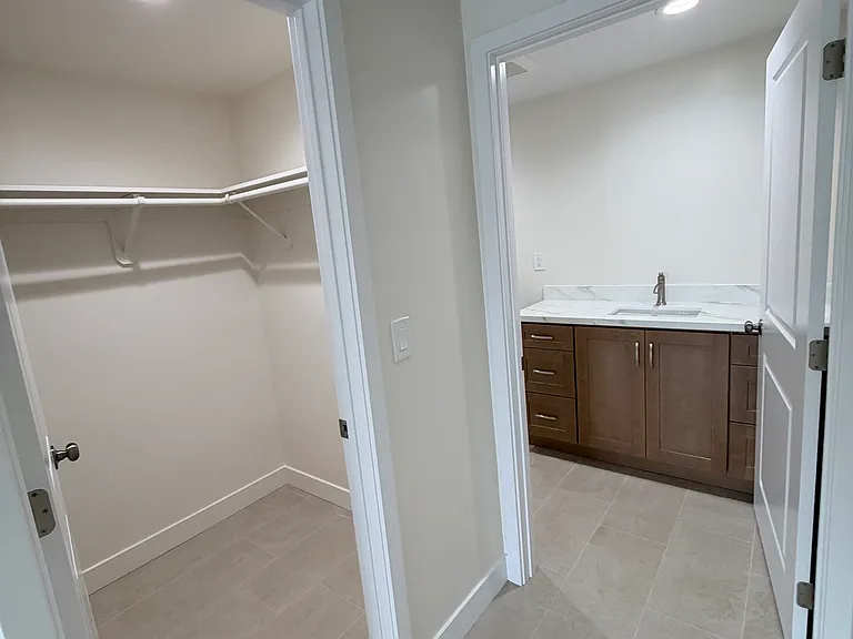10433 Courson Dr — Photo 6