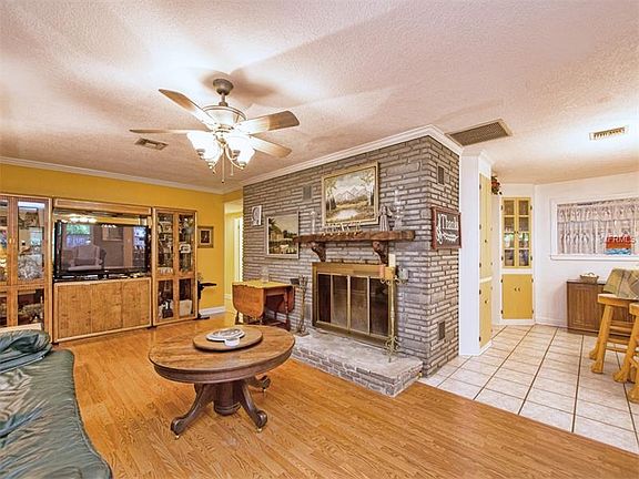 3rd image of 5253 Lake Jessamine Dr