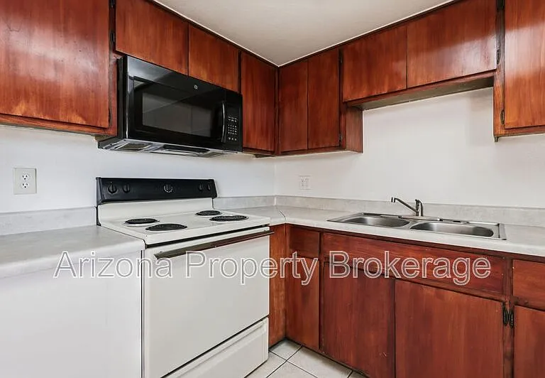 21632 N 23rd Ave #14 — Photo 7