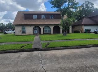 10601 Sagewind Dr, Houston, TX 77089
