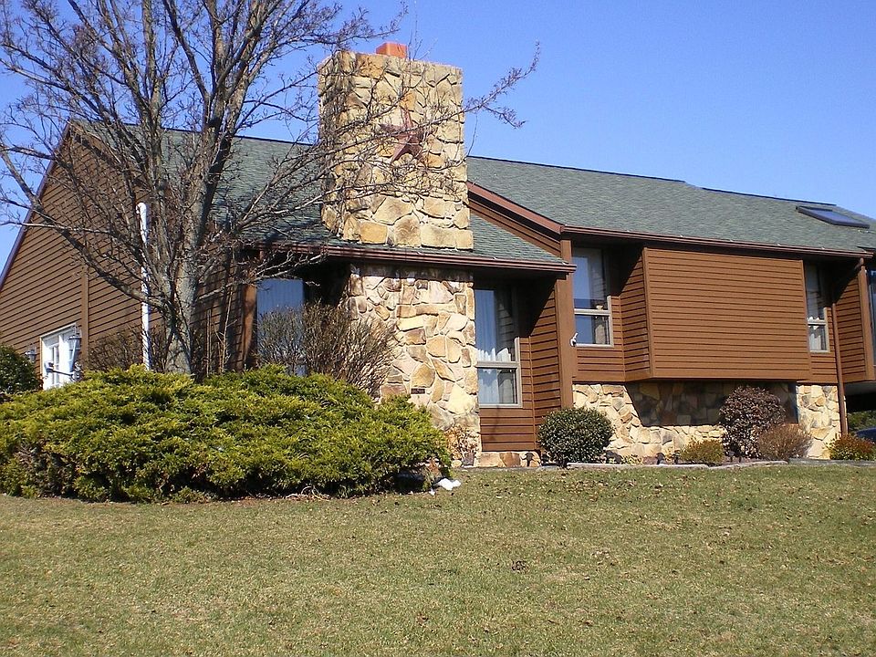 1st image of 358 Brentwood Dr