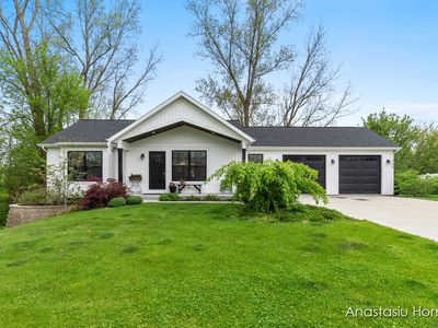 764 Marway St NW, Comstock Park, MI, 49321