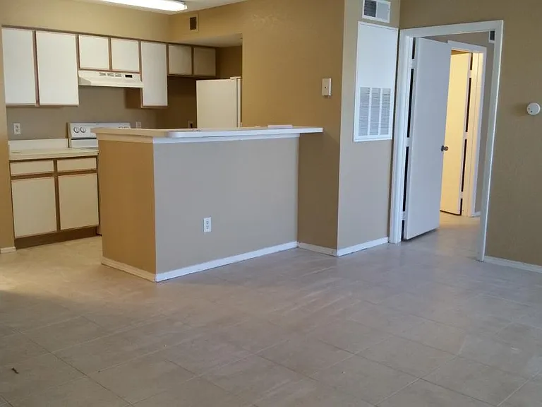 2214 Grand Cayman Ct #1516 — Photo 2