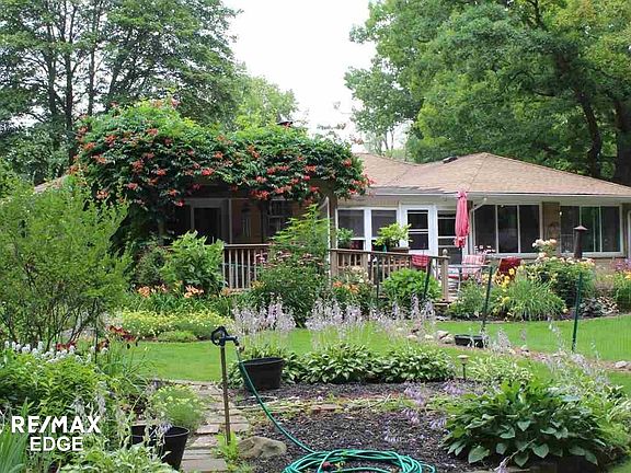 5th image of 1072 Pinecrest Ln
