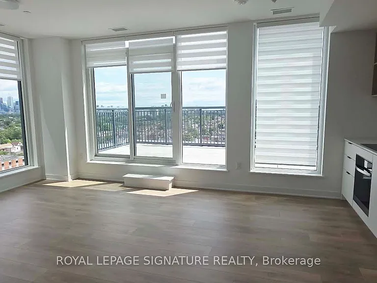 1185 Dupont St #904 — Photo 3