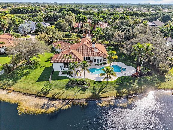 2nd image of 3520 Paddock Rd