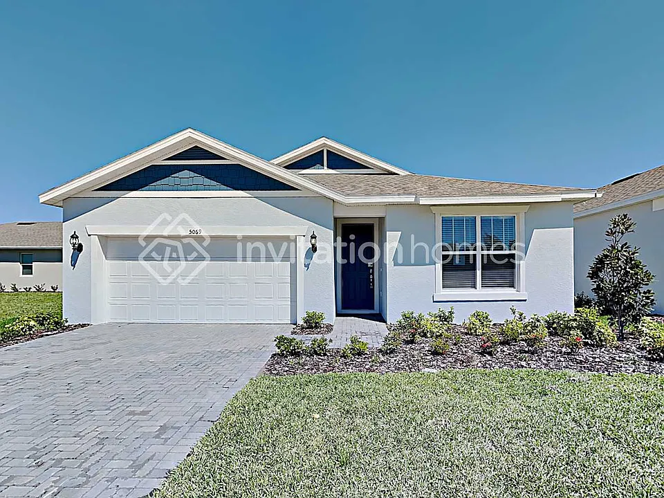 5069 Sparkling Water Way