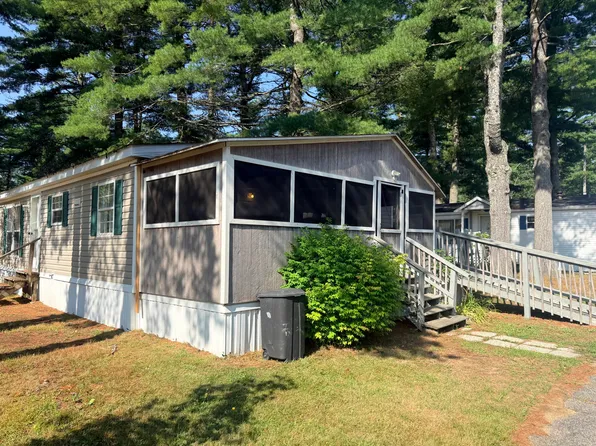 39 Theodore Drive, Brunswick, ME 04011