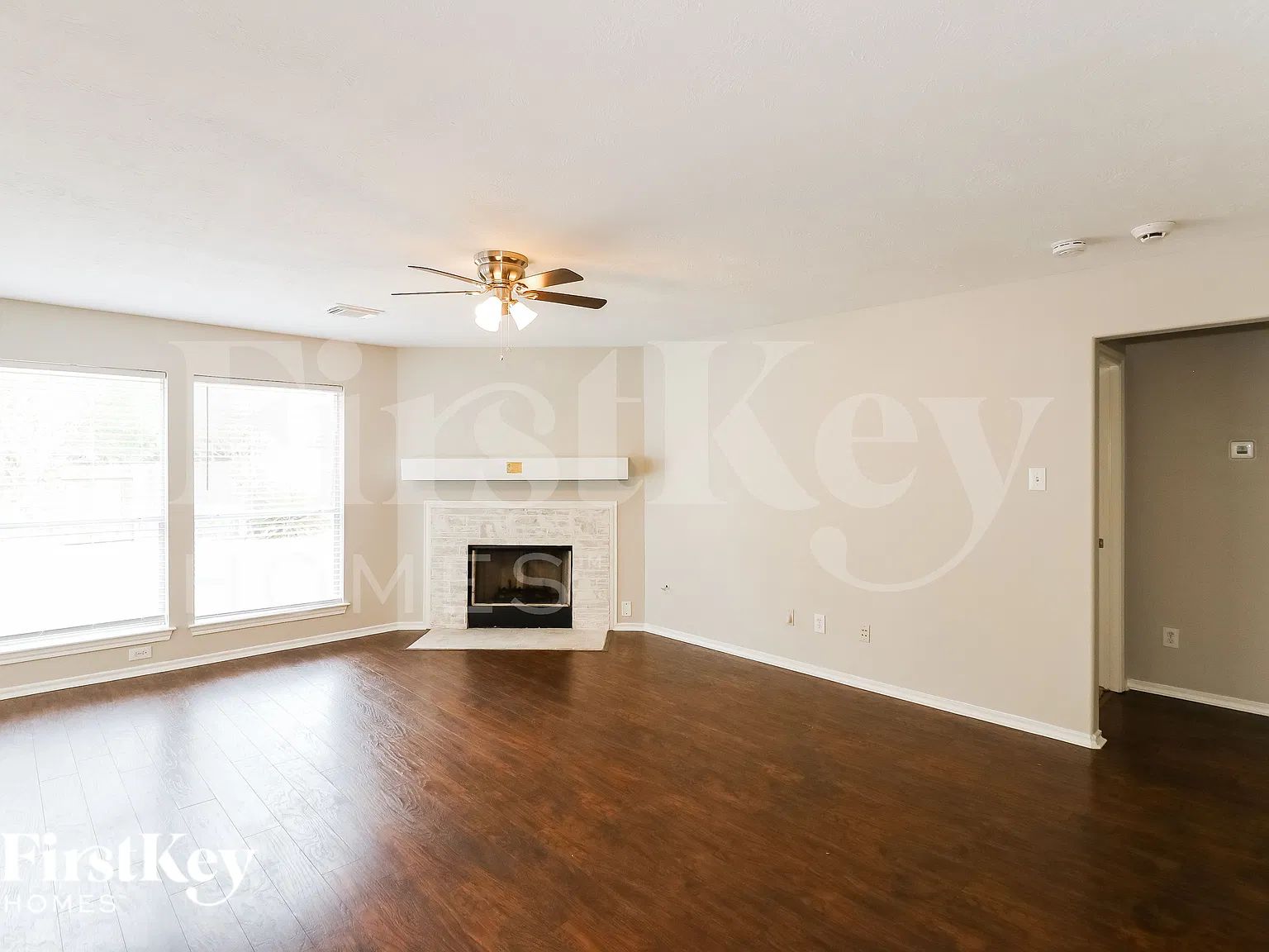 4 bed, 2.5 bath, 2133 sqft, $2,450 — Photo 4