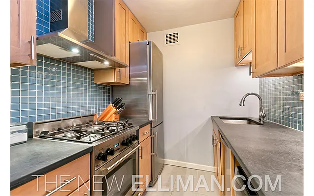 Sold by Douglas Elliman | media 3