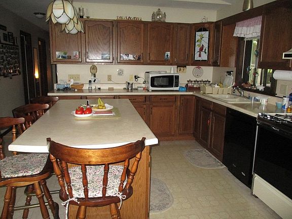 2nd image of 608 E Shore Dr